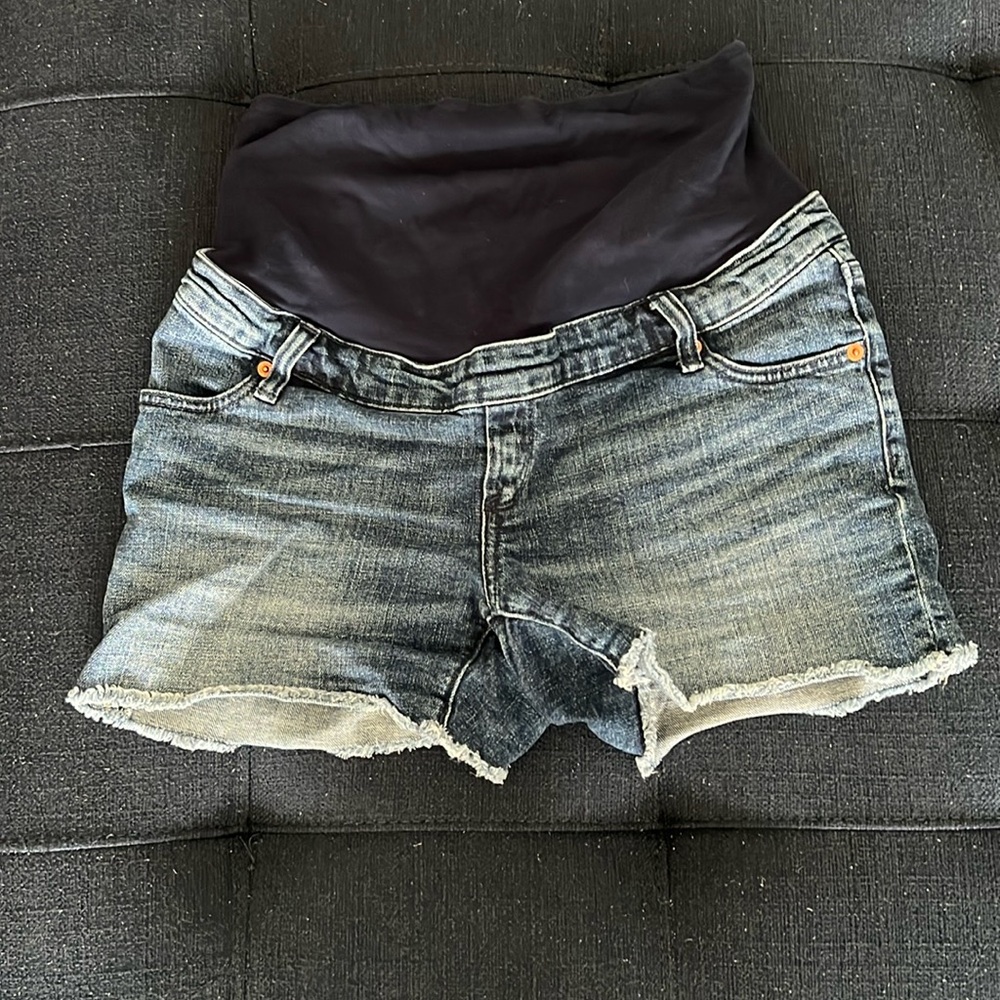 Gap maternity jean shorts- size 2